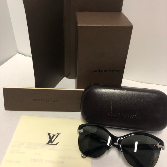 Louis Vuitton Violette Sunglasses - Picture 3 of 8